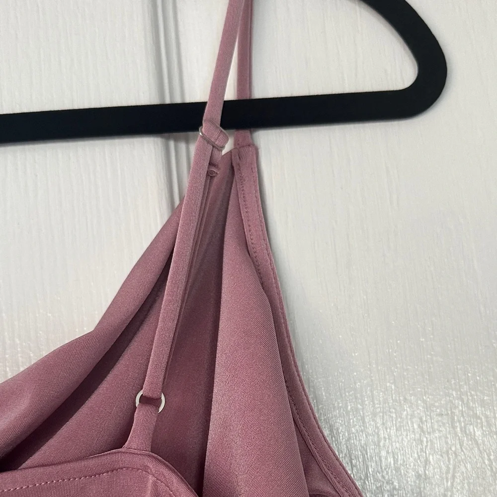 2 Wild Fable Camisoles (Mauve and Black) - Picture 5 of 10